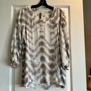 XCVI flowy tunic